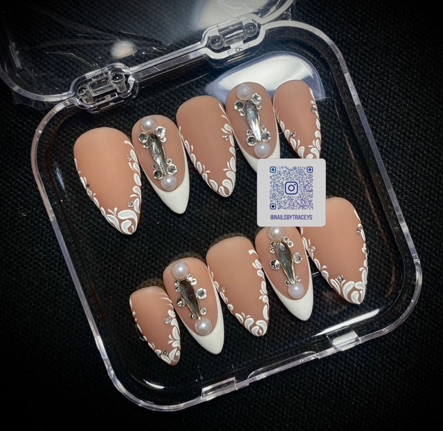 HANDMADE - LUX PRESS ON NAIL